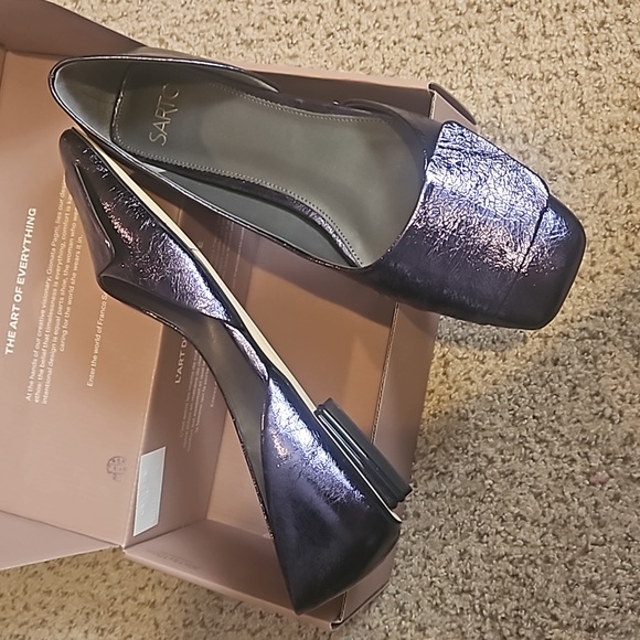 Franco Sarto Shoes - New metallic leather flats size 10